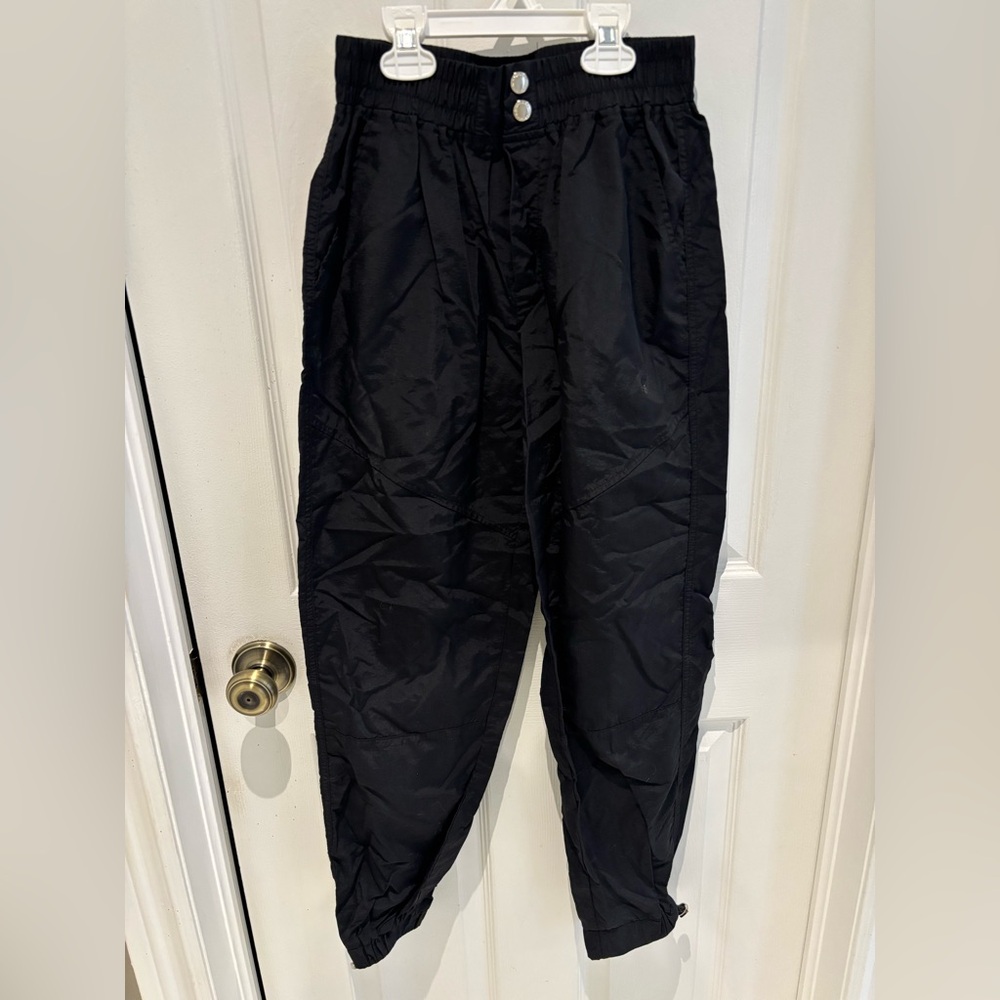 BERSHKA Balloon Pant.